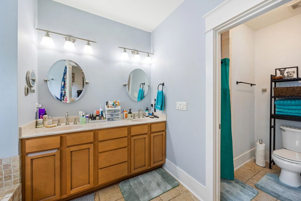 17 of 34 - 804 Symphony Way, Freeport, FL