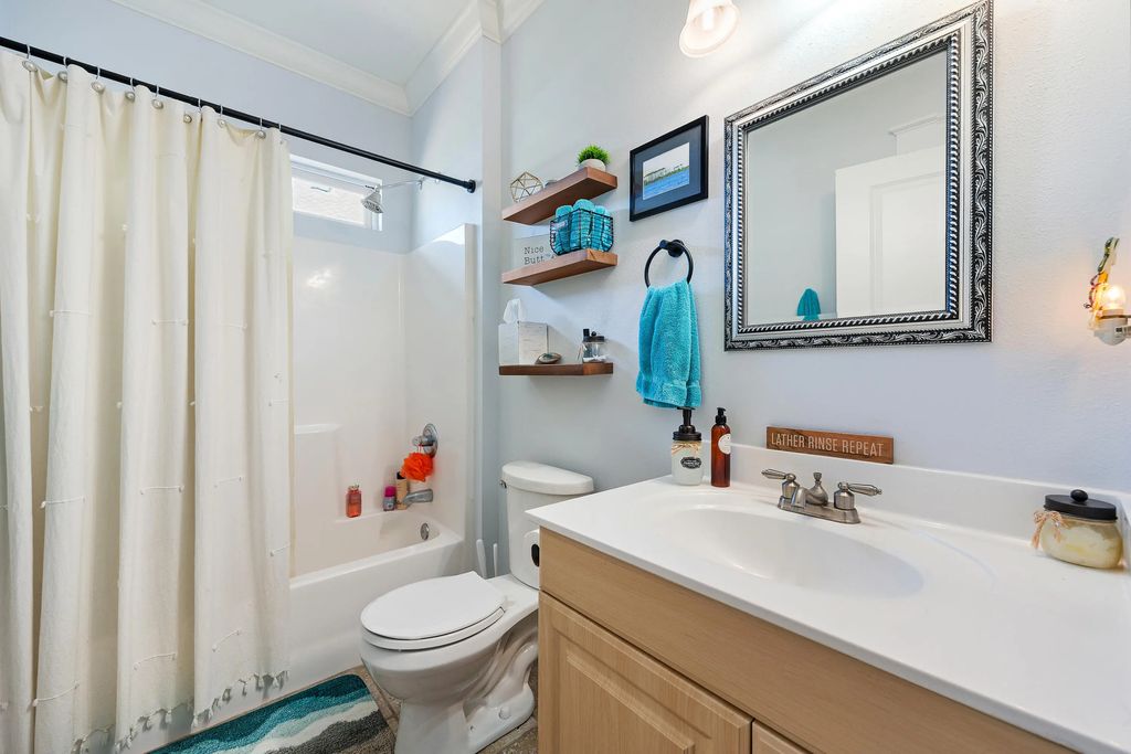 22 of 34 - 804 Symphony Way, Freeport, FL