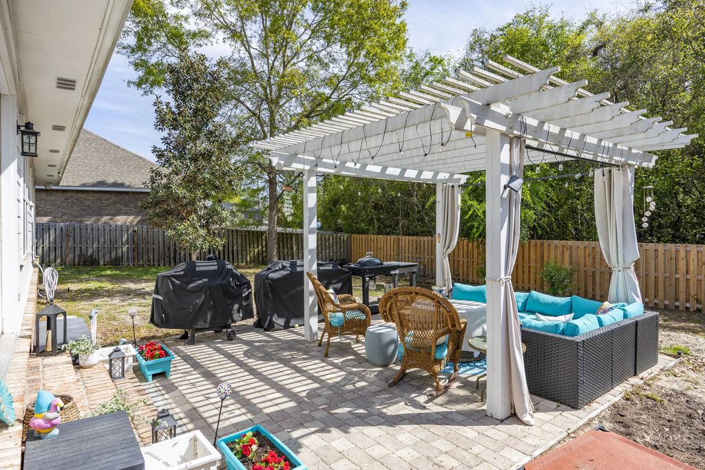 27 of 34 - 804 Symphony Way, Freeport, FL