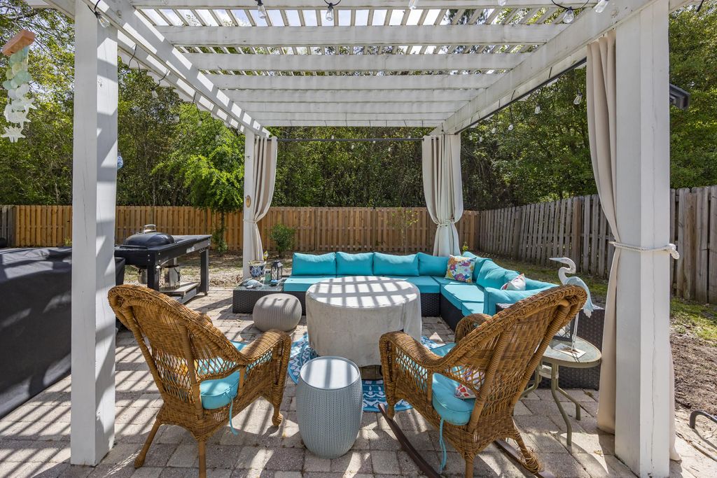 28 of 34 - 804 Symphony Way, Freeport, FL