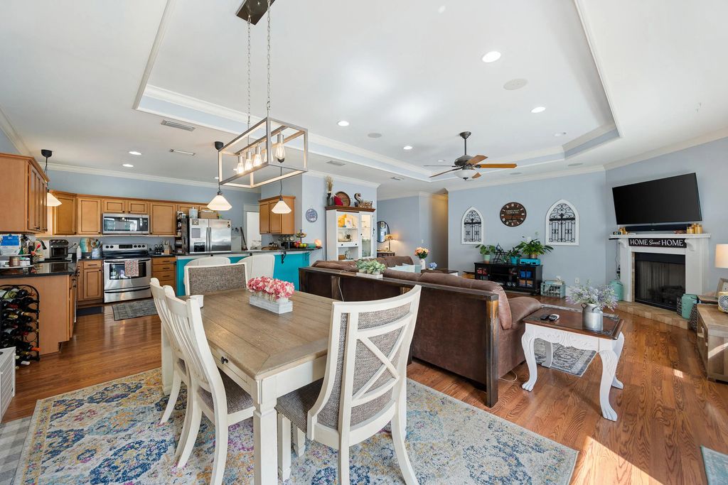 7 of 34 - 804 Symphony Way, Freeport, FL