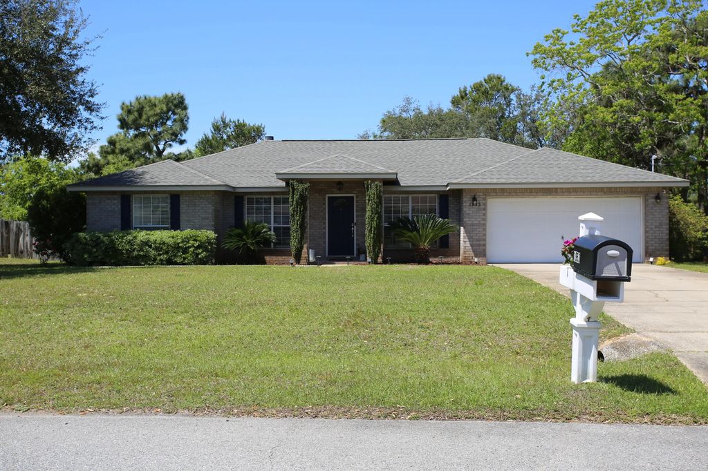 1953 Amhurst Court, Navarre