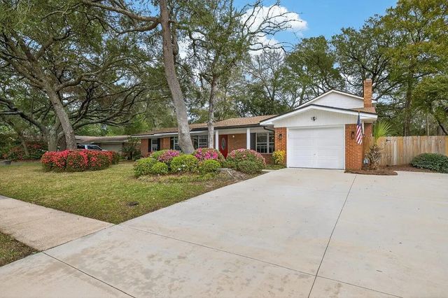 606 Ne Merioneth Drive, Fort Walton Beach
