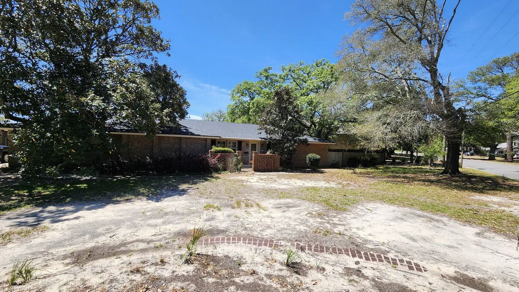 328 Se Brooks Street, Fort Walton Beach