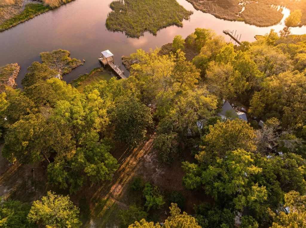 13 of 13 - 203 Pitts Bayshore Drive, Freeport, FL
