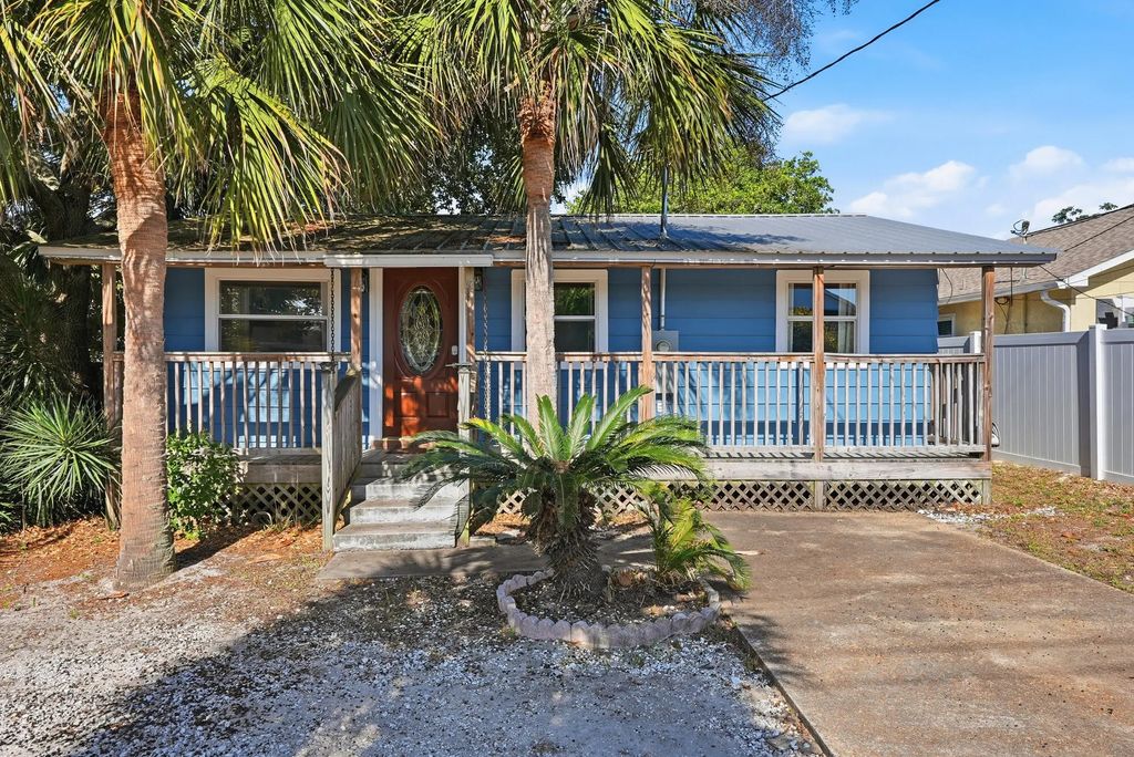 611 Pinetree Drive, Panama City Beach