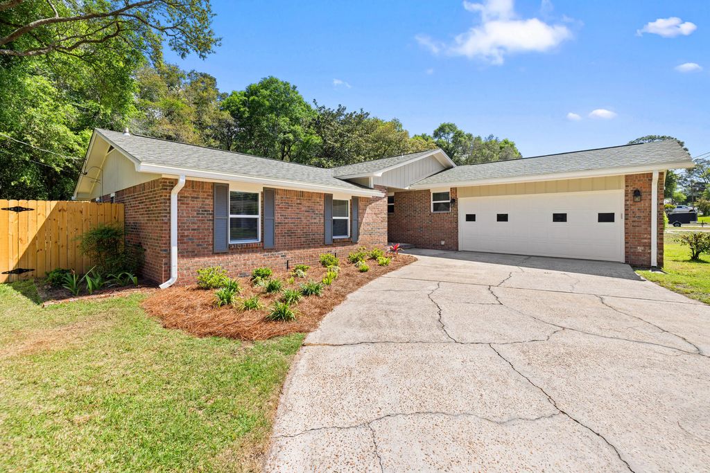 101 Dyer Street, Niceville