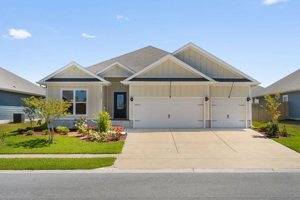4886 Sweetspire Drive, Panama City