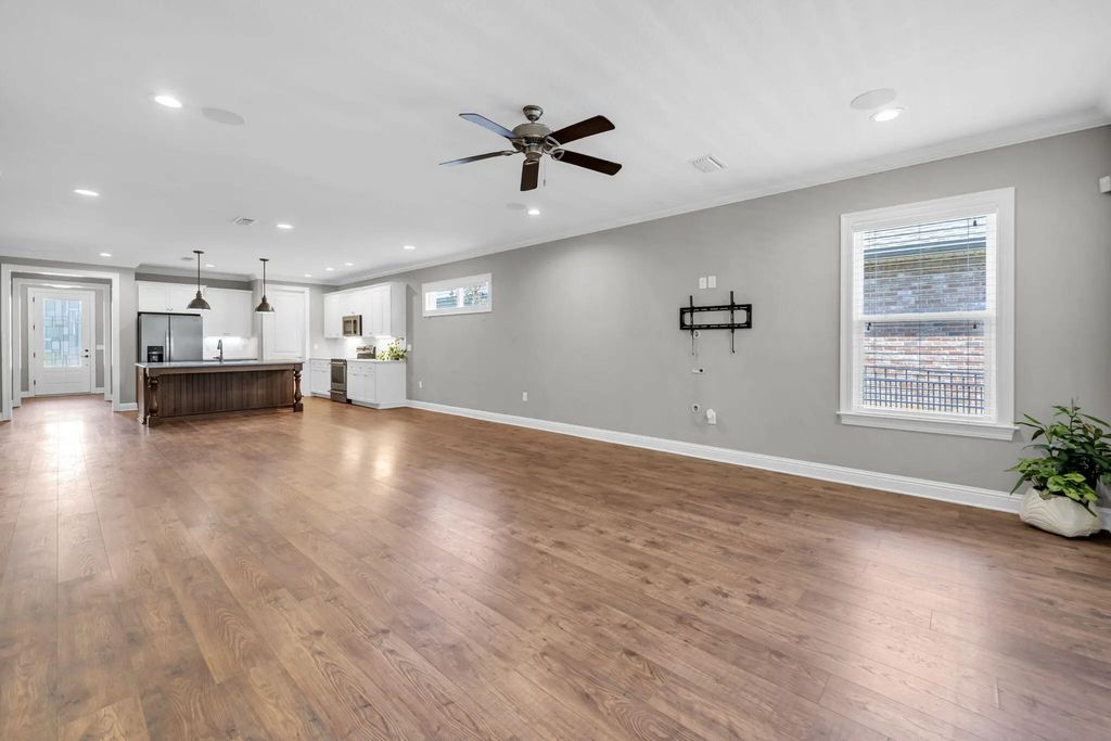 14 of 46 - 48 Oaktree Boulevard, Freeport, FL