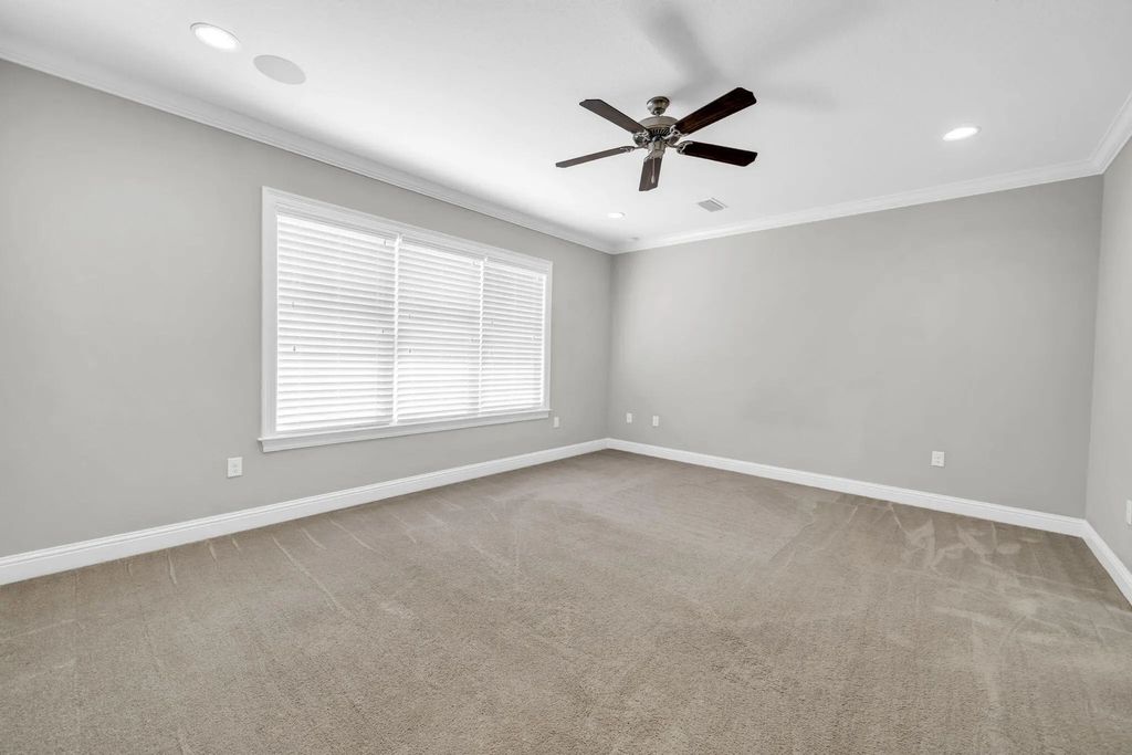 20 of 46 - 48 Oaktree Boulevard, Freeport, FL