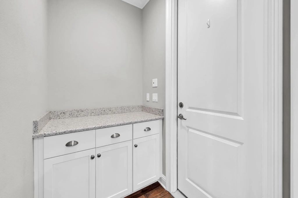 31 of 46 - 48 Oaktree Boulevard, Freeport, FL