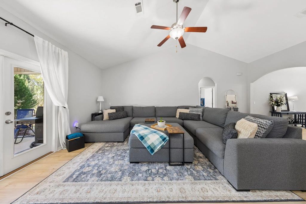 14 of 52 - 471 Symphony Way, Freeport, FL