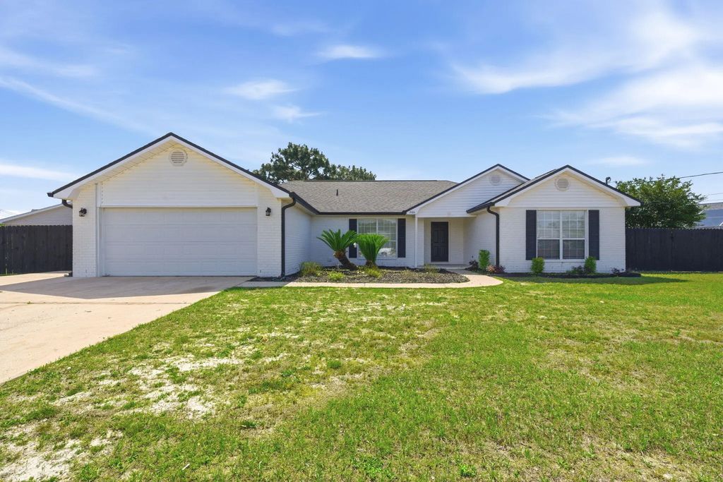 2166 Ortega Street, Navarre