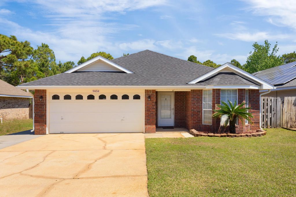 9454 Pine Lily Court, Navarre