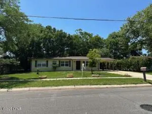Photo of Listing #1000932