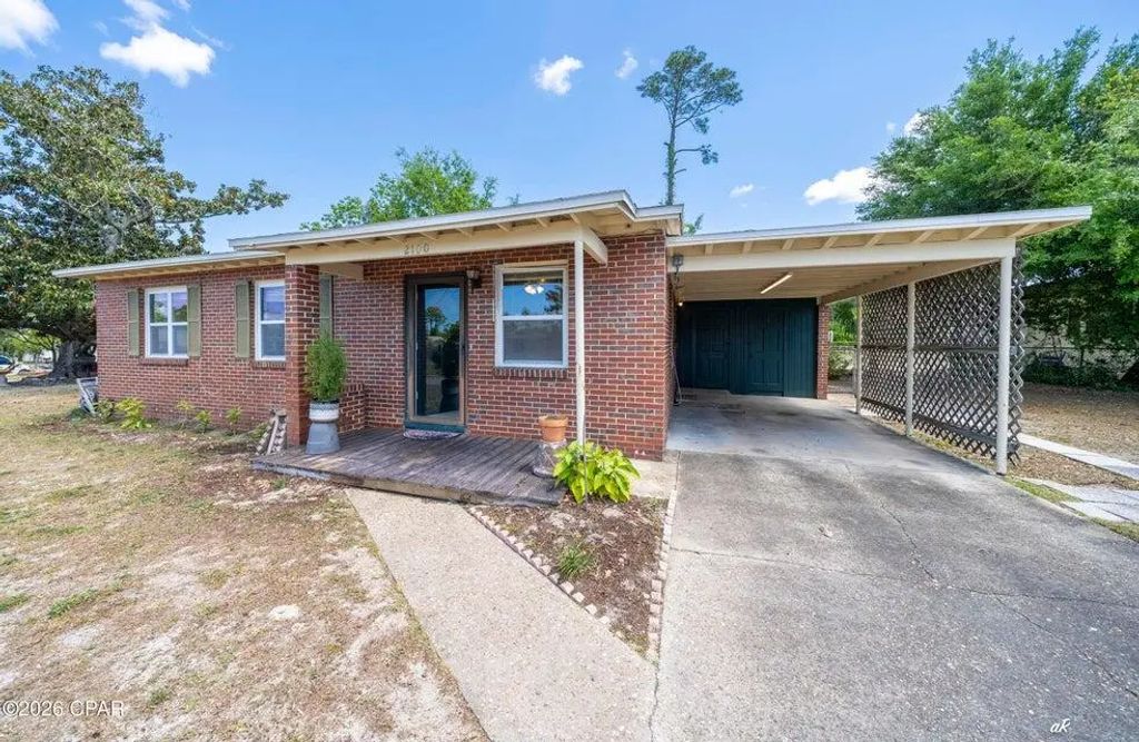 2100 W Norwood Drive, Panama City