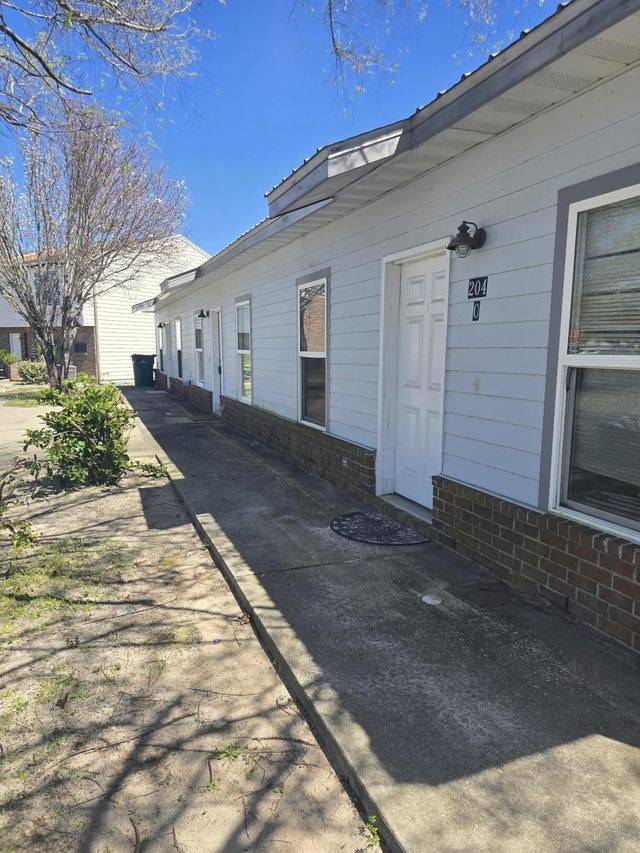 Photo of Listing #1001100