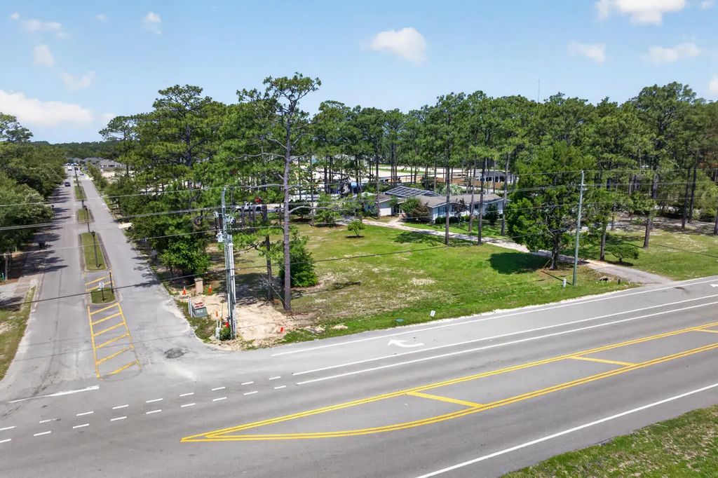 3 of 17 - 14162 331 Business Highway, Freeport, FL