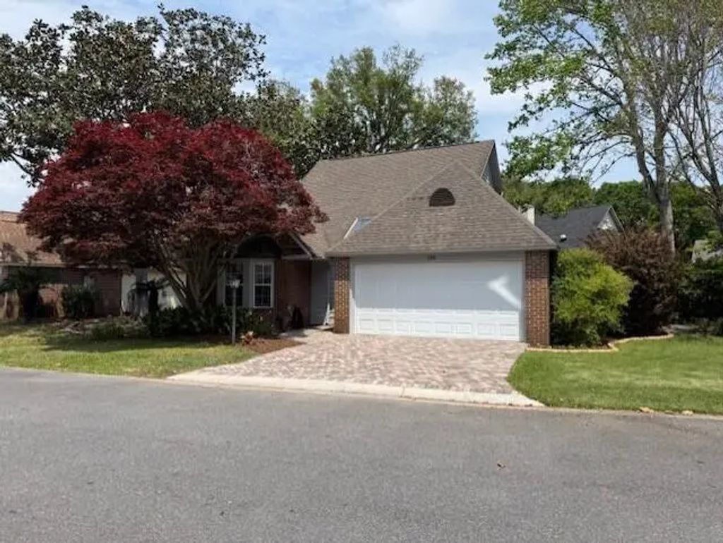 708 Putter Drive, Niceville