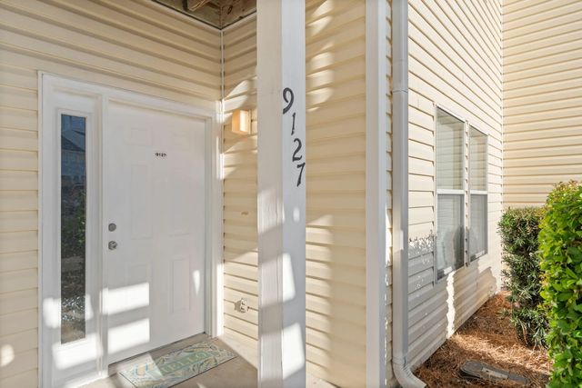 Photo of Listing #1002890