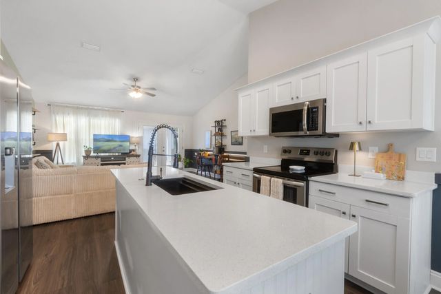 Photo of Listing #1001293