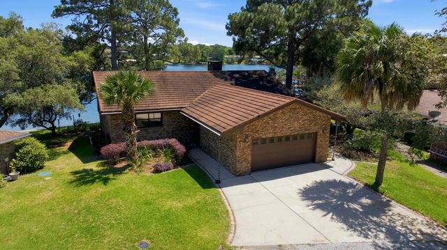 602 Cinco Terrace Lane, Fort Walton Beach