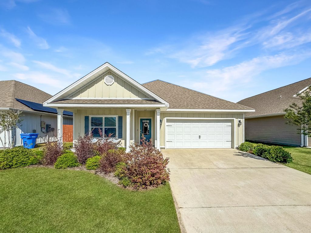 321 Highbrook Road, Panama City
