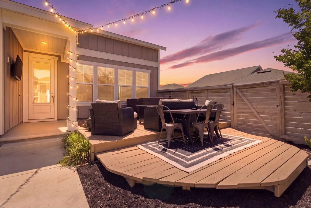 1708 Daffodil Street, Panama City