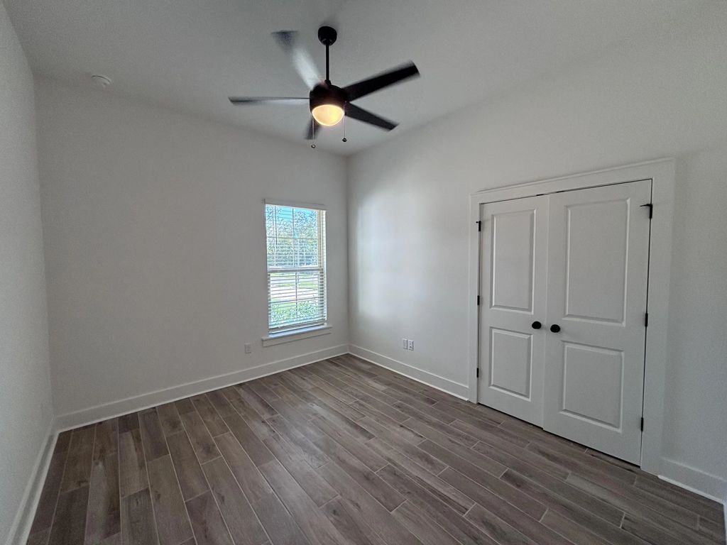 16 of 31 - 7 E Tweet Street, Freeport, FL
