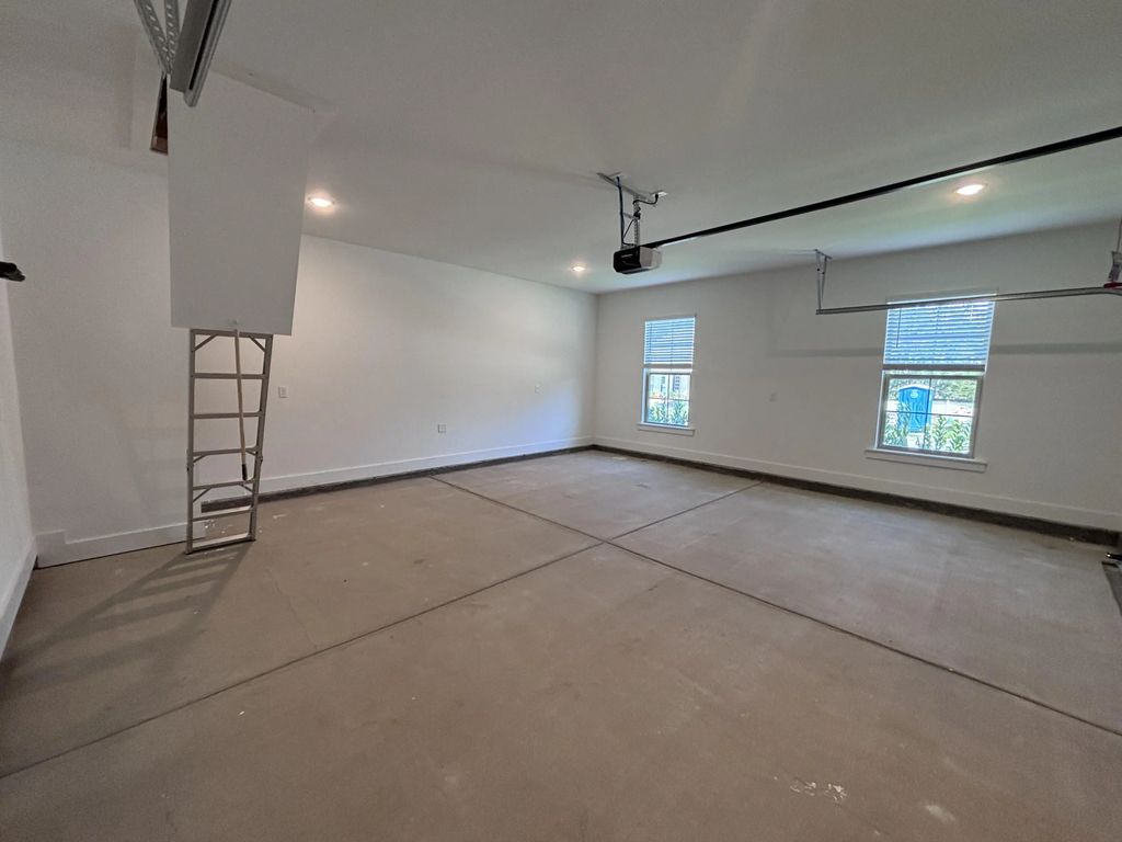24 of 31 - 7 E Tweet Street, Freeport, FL
