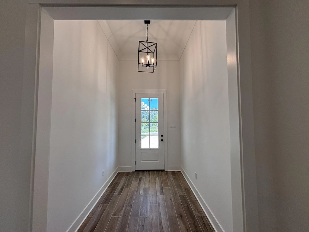3 of 31 - 7 E Tweet Street, Freeport, FL