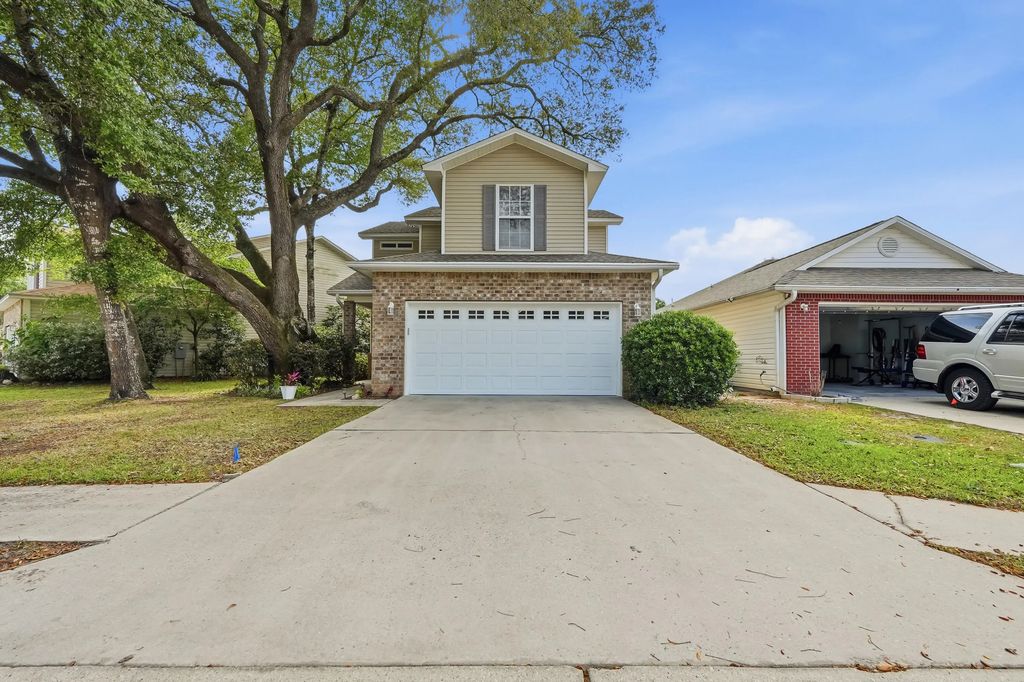 925 Scenic Oak Lane, Fort Walton Beach