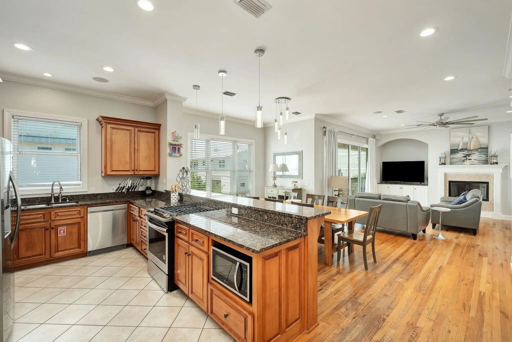 9 of 15 - 226 Sandtrap Road, Miramar Beach, FL