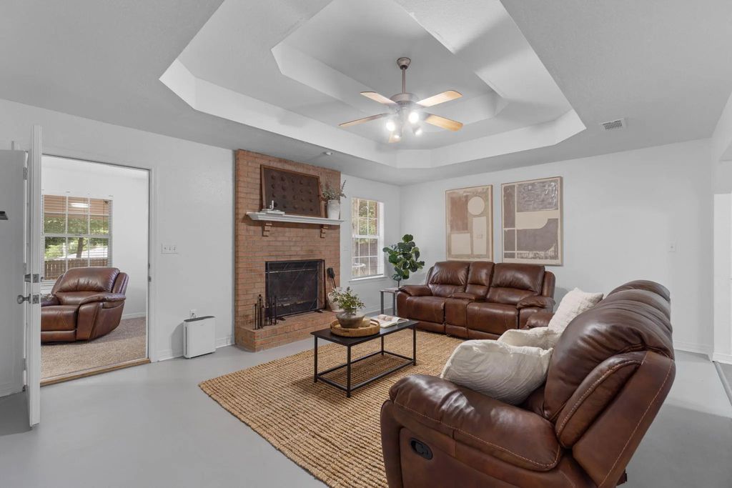 193 Villacrest Drive, Crestview