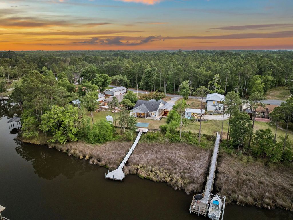 11 of 35 - 198 Waterside Lane, Freeport, FL
