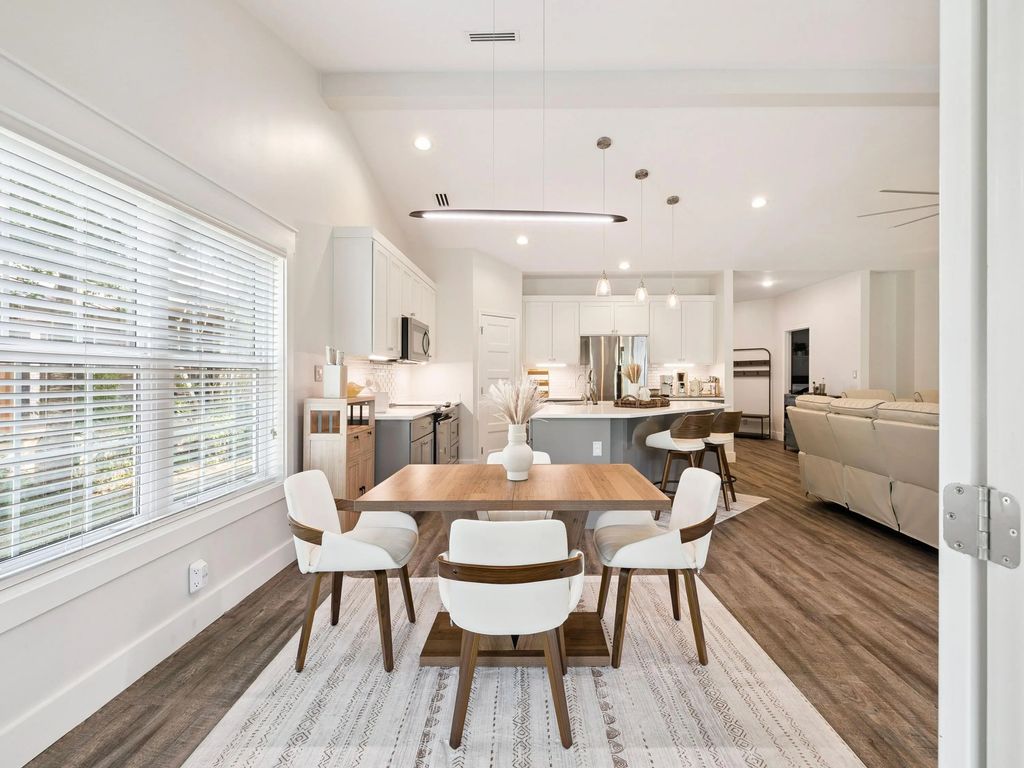 19 of 35 - 198 Waterside Lane, Freeport, FL