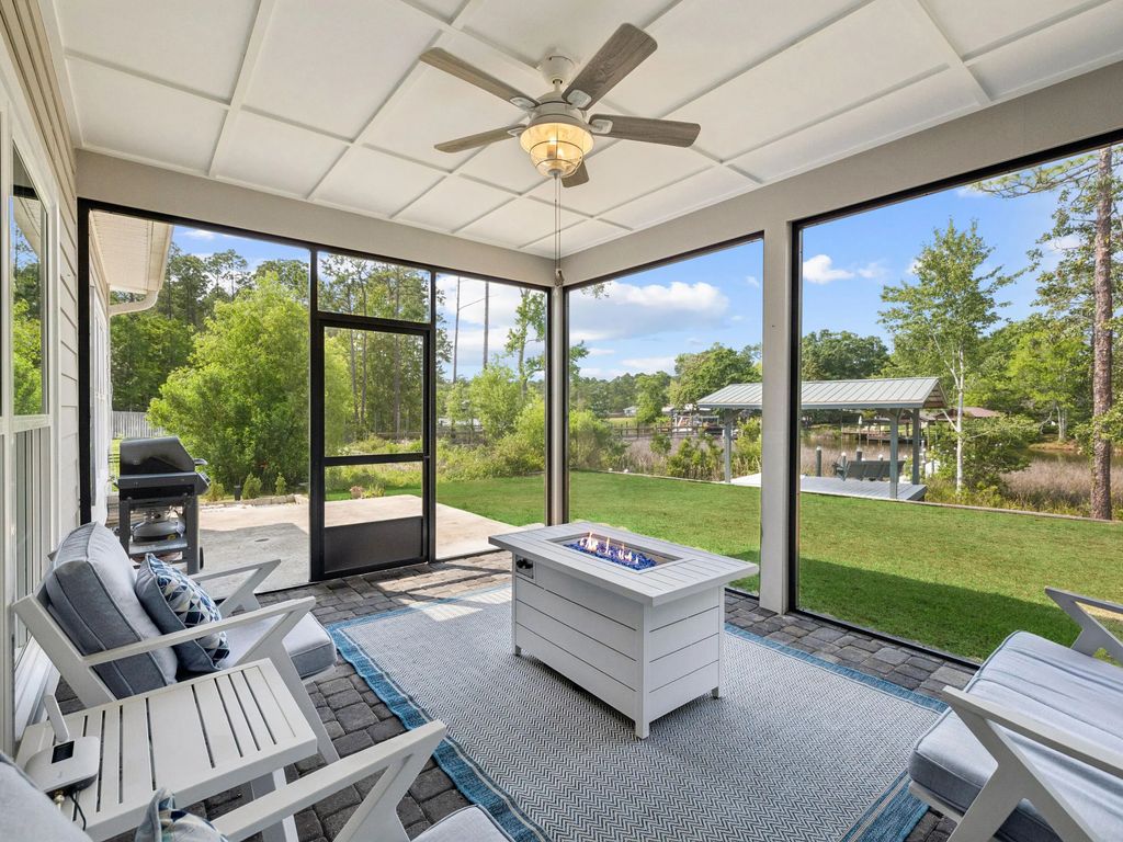 30 of 35 - 198 Waterside Lane, Freeport, FL