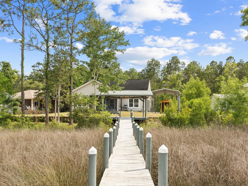 33 of 35 - 198 Waterside Lane, Freeport, FL
