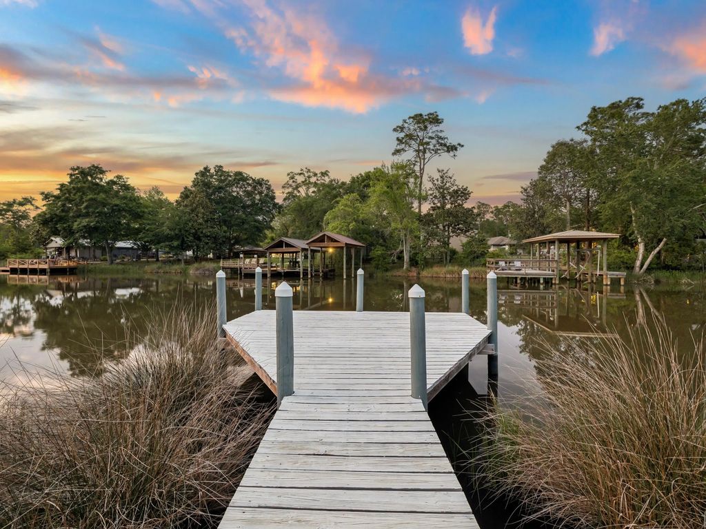5 of 35 - 198 Waterside Lane, Freeport, FL