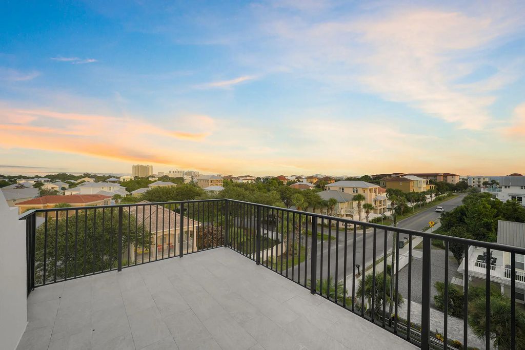 38 of 40 - 336 S Holiday Road, Destin, FL