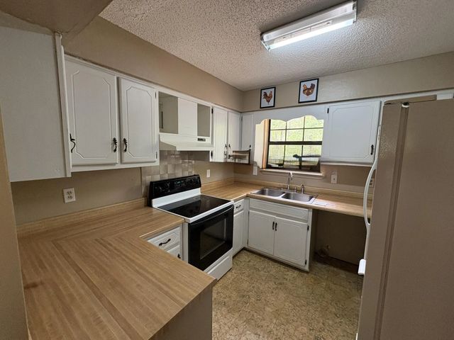 Photo of Listing #1001563