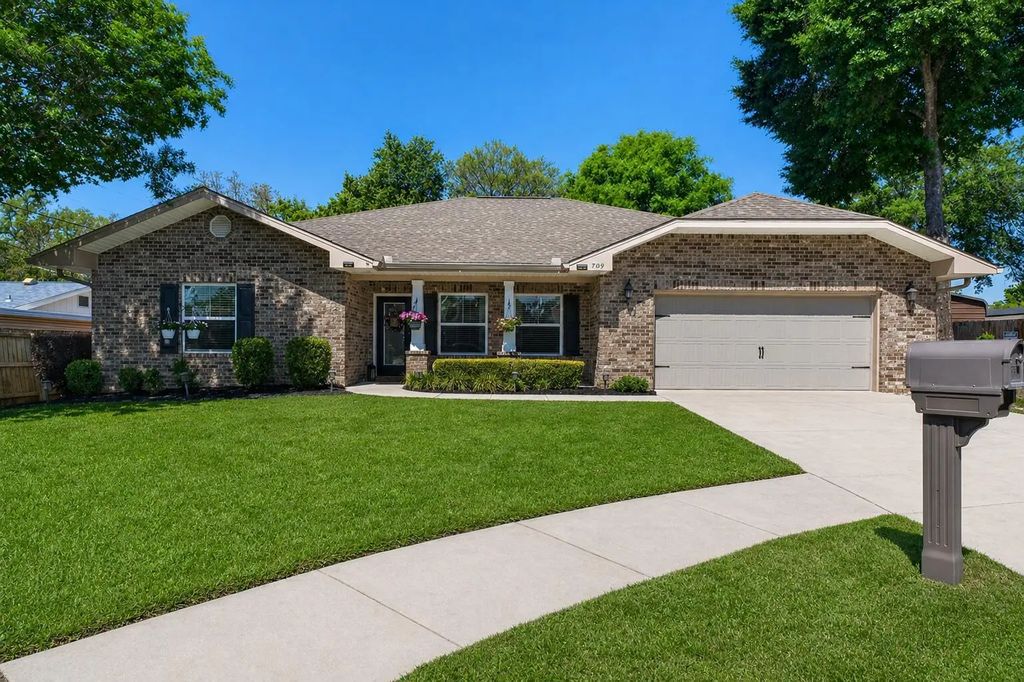 709 Concord Court, Fort Walton Beach