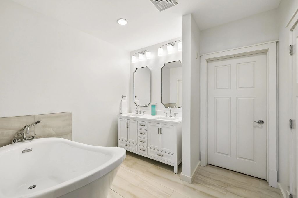23 of 44 - 99 Compass Point Way 308, Watersound, FL