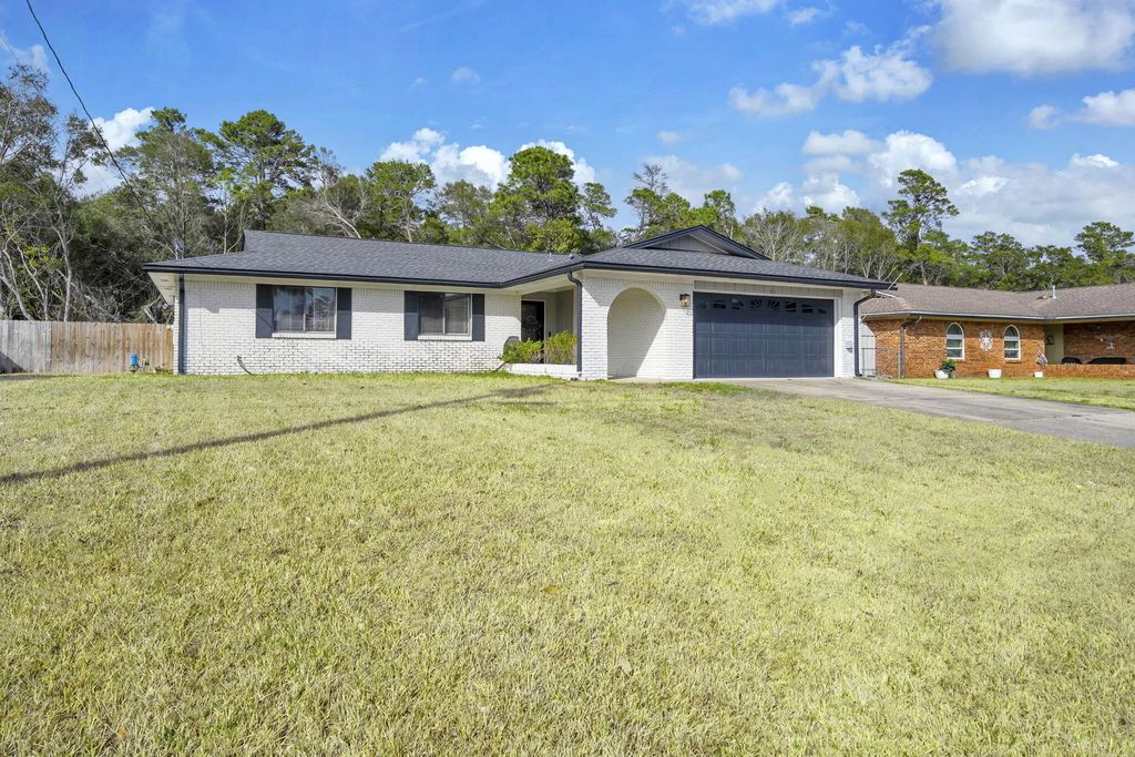 85 12th Avenue, Shalimar