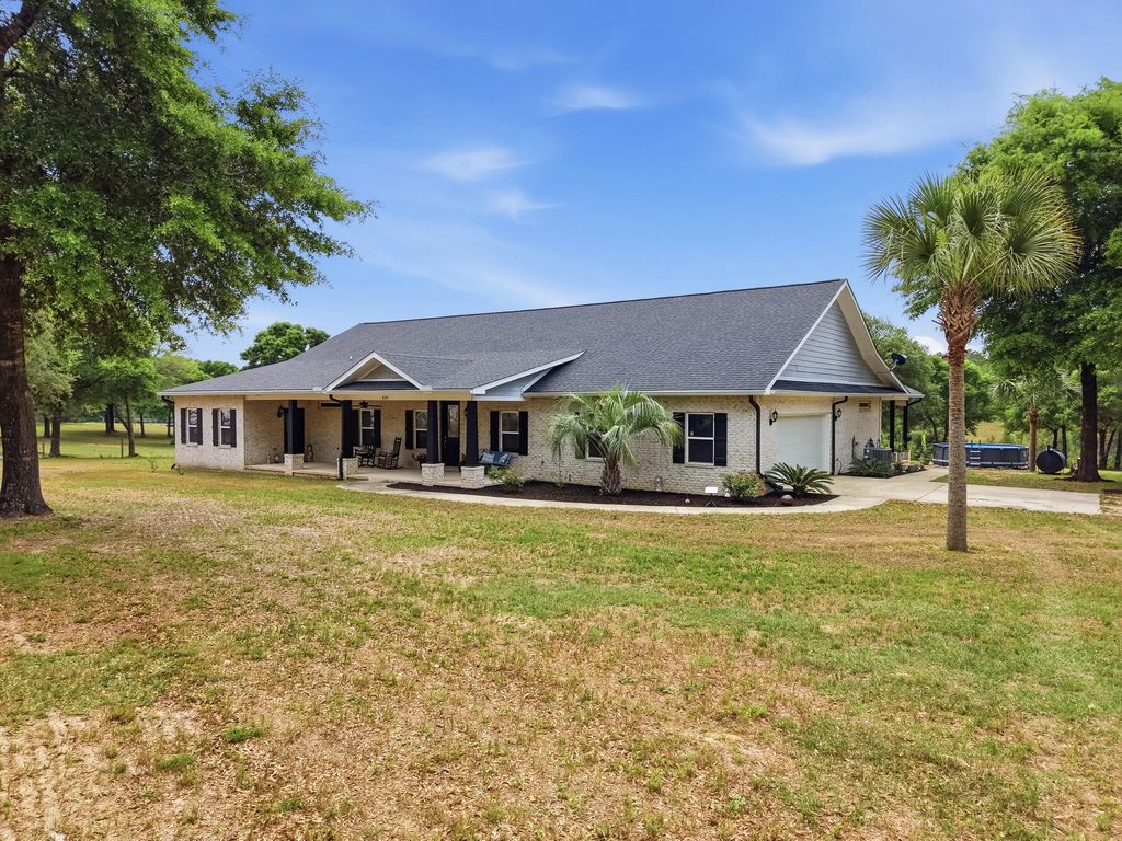 4371 Kls Ranch Road, Crestview