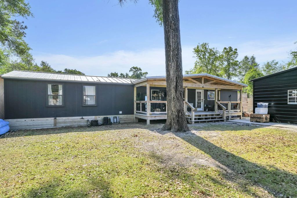 2 of 31 - 109 Trout Circle, Freeport, FL