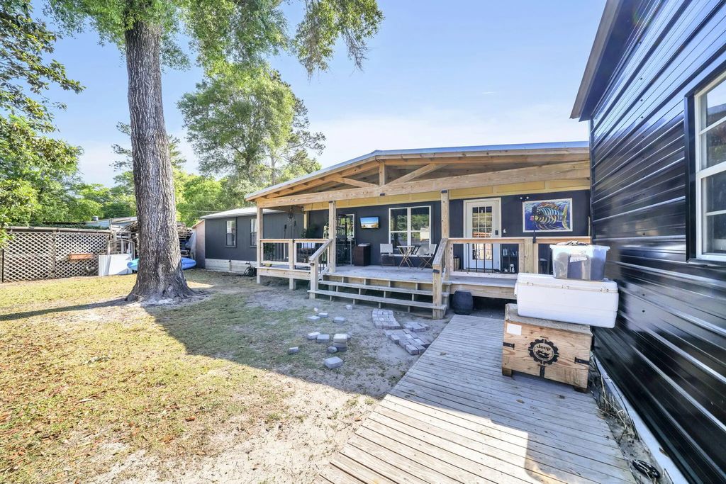 3 of 31 - 109 Trout Circle, Freeport, FL