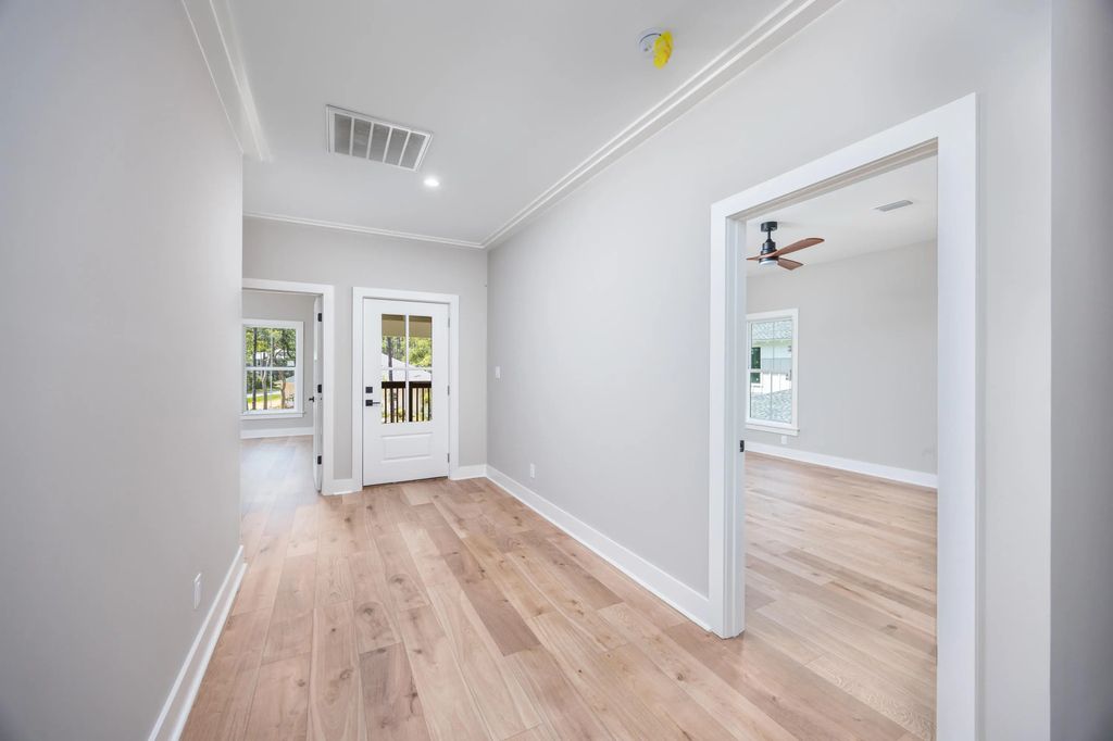19 of 35 - 101 Island Grove Drive, Freeport, FL