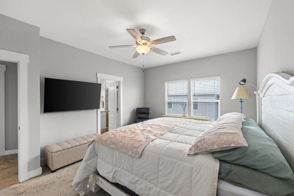 17 of 33 - 218 Date Palm Lane, Freeport, FL