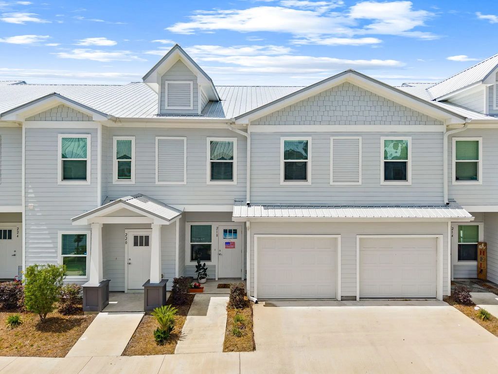 2 of 33 - 218 Date Palm Lane, Freeport, FL